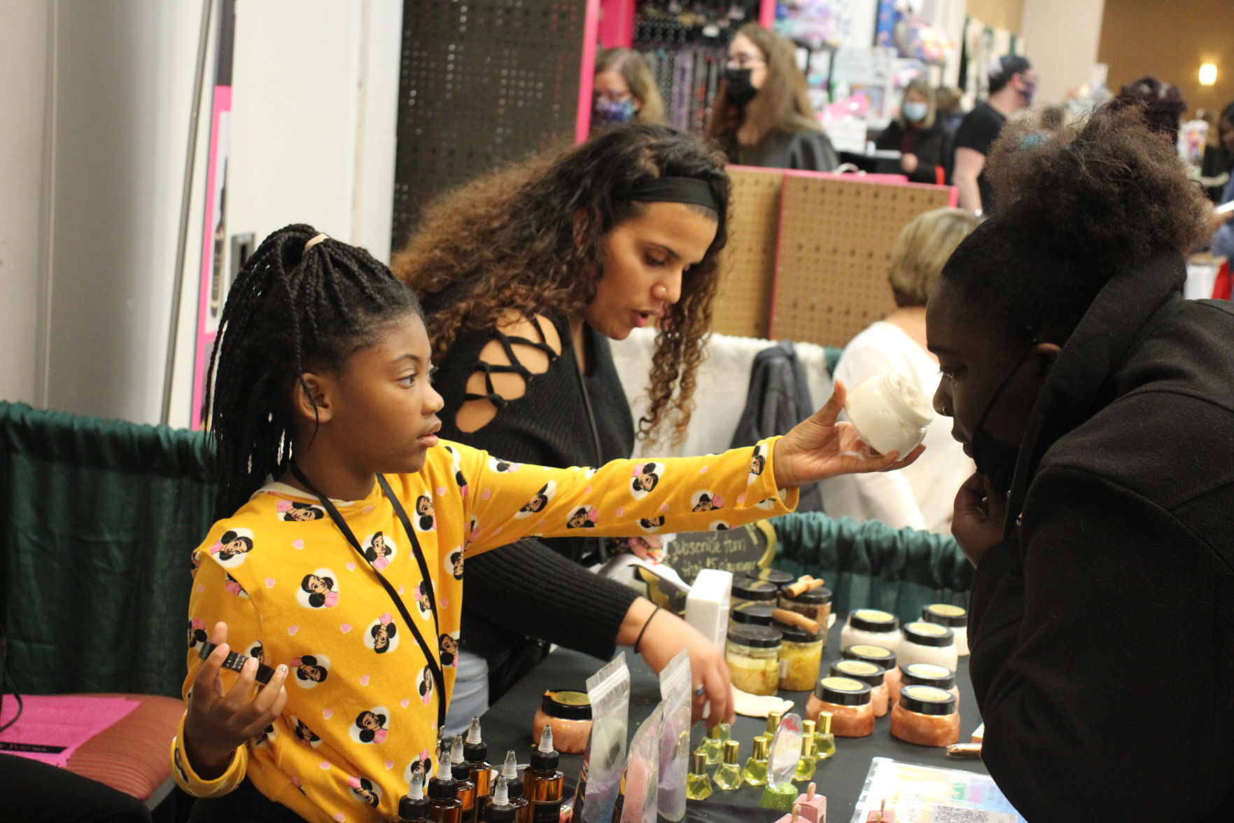 111421-blm-loc-1holidayexpo